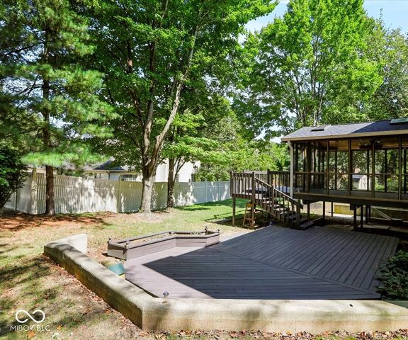 2601 S Trotters Run, Bloomington, IN 47401