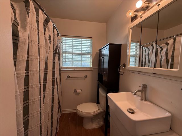 427 Field Ave, Taft, TX 78390