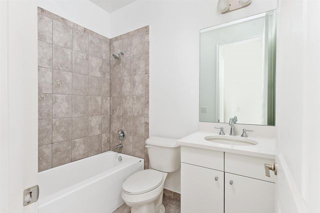 6937 Pines Circle 17, Coconut Creek, FL 33073