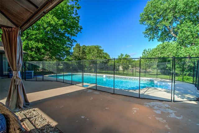 4611 Churchill Downs Drive, Norman, OK 73069