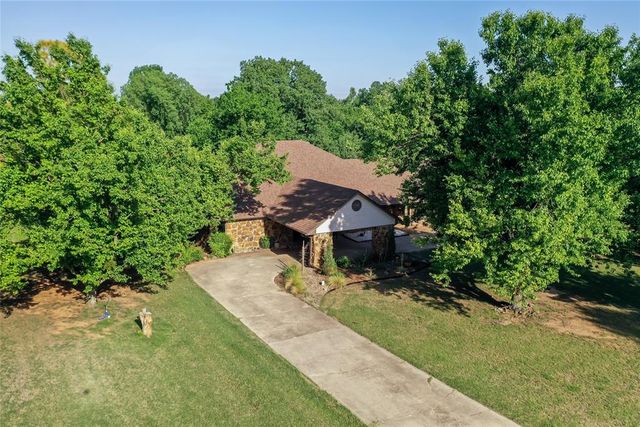 4611 Churchill Downs Drive, Norman, OK 73069