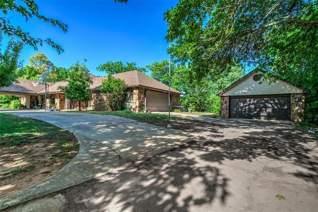 4611 Churchill Downs Drive, Norman, OK 73069