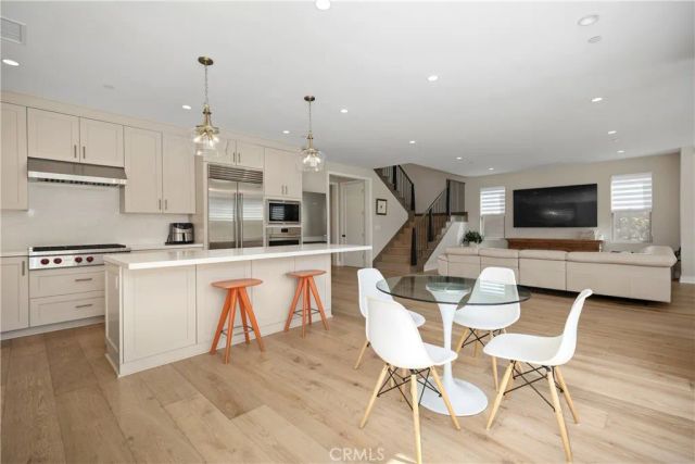 142 Sabbia, Irvine, CA 92602