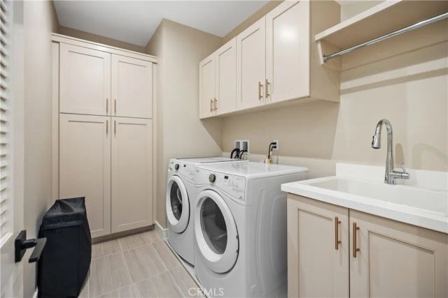 142 Sabbia, Irvine, CA 92602