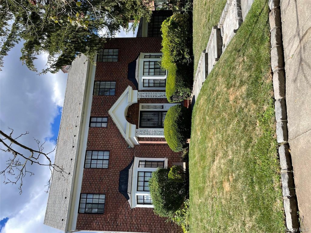 32-12 161st Street, Flushing, NY 11358