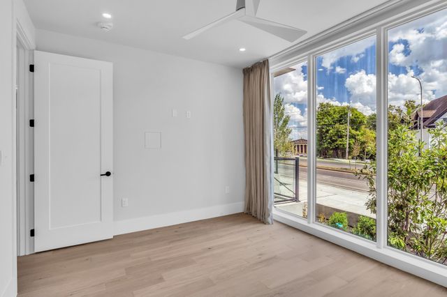 321 31st Ave N Apt 105, Nashville, TN 37203