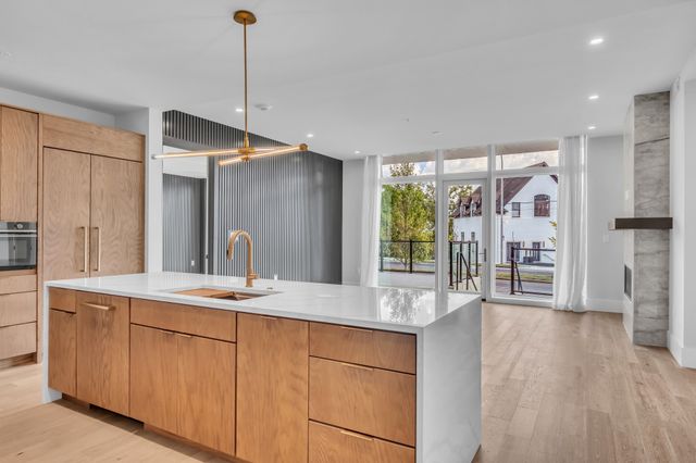 321 31st Ave N Apt 105, Nashville, TN 37203