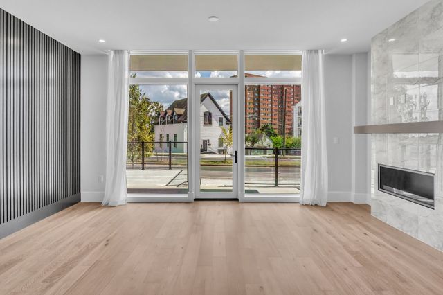 321 31st Ave N Apt 105, Nashville, TN 37203