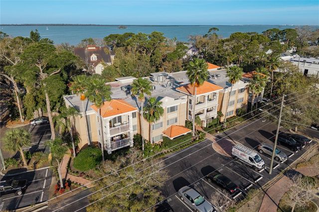 950 BROADWAY 103, Dunedin, FL 34698