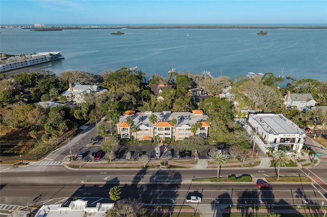 950 BROADWAY 103, Dunedin, FL 34698