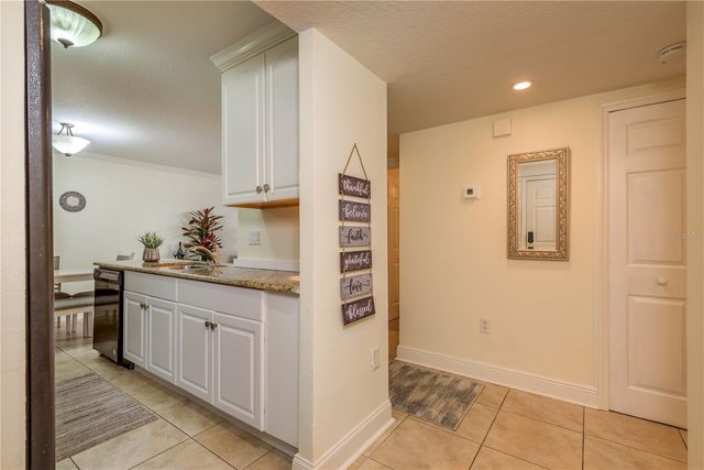 950 BROADWAY 103, Dunedin, FL 34698