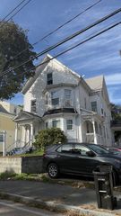 95 Battles St, Brockton, MA 02301