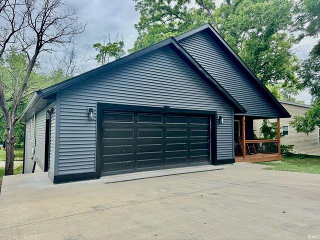 422 17th Street, Bedford, IN 47421