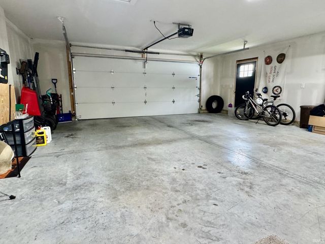 422 17th Street, Bedford, IN 47421