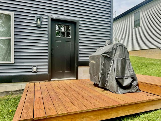 422 17th Street, Bedford, IN 47421