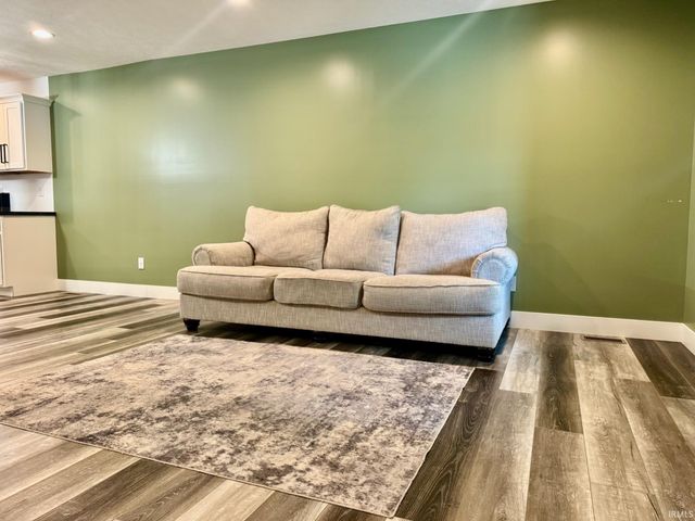422 17th Street, Bedford, IN 47421