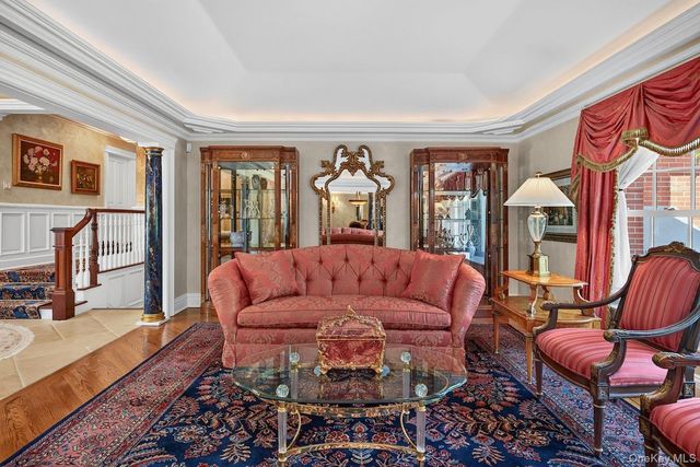 169 Clinton Avenue, Dobbs Ferry, NY 10522