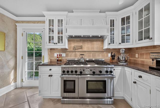 169 Clinton Avenue, Dobbs Ferry, NY 10522