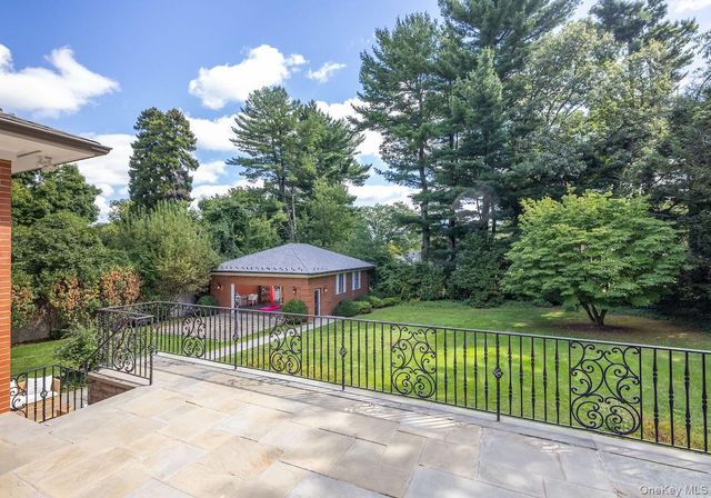 169 Clinton Avenue, Dobbs Ferry, NY 10522