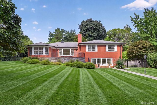 169 Clinton Avenue, Dobbs Ferry, NY 10522