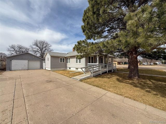 391 Cherry St, Burlington, CO 80807