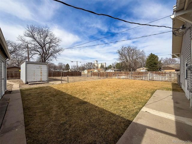 391 Cherry St, Burlington, CO 80807