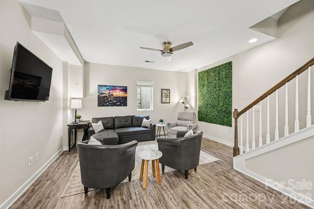 129 Capital Avenue C, Mooresville, NC 28117