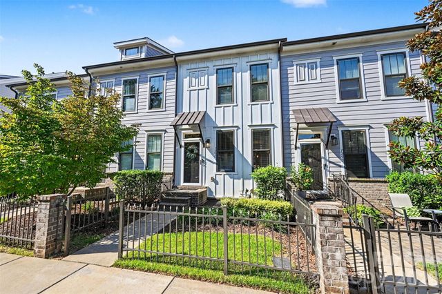 129 Capital Avenue C, Mooresville, NC 28117