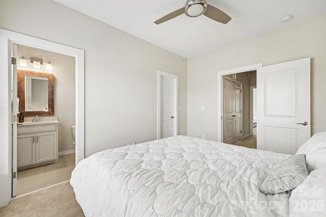129 Capital Avenue C, Mooresville, NC 28117