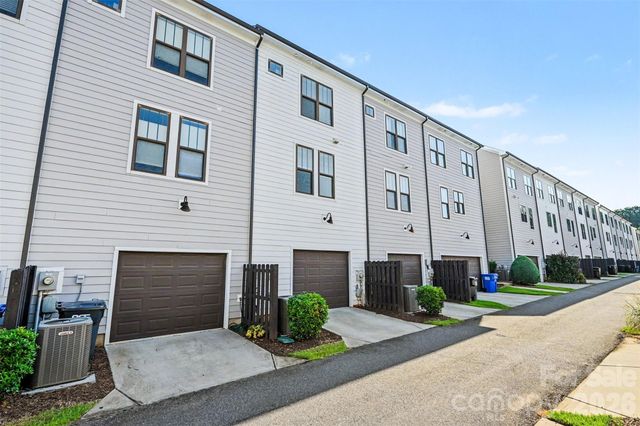 129 Capital Avenue C, Mooresville, NC 28117