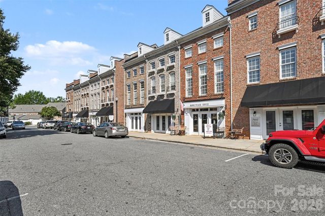 129 Capital Avenue C, Mooresville, NC 28117