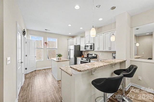 129 Capital Avenue C, Mooresville, NC 28117
