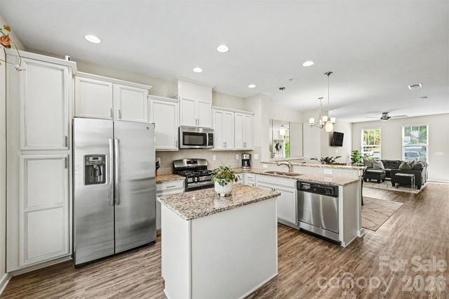 129 Capital Avenue C, Mooresville, NC 28117