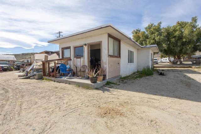 13765 Fremont St, Trona, CA 93562