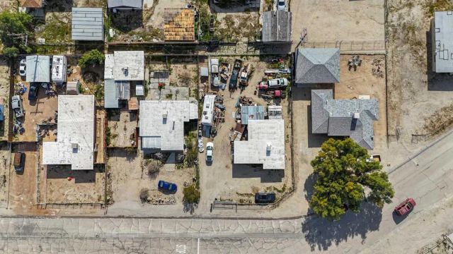 13765 Fremont St, Trona, CA 93562