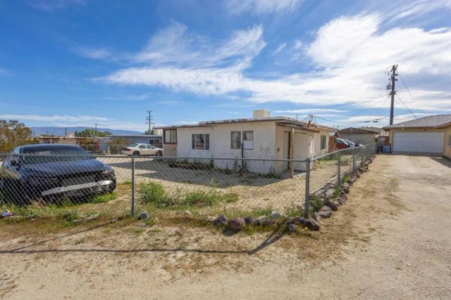 13765 Fremont St, Trona, CA 93562