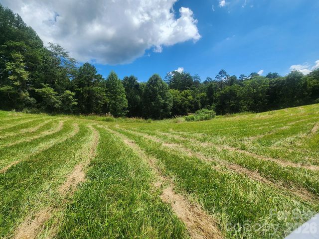 22 Setter Lane 3, Weaverville, NC 28787