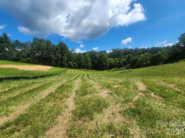 22 Setter Lane 3, Weaverville, NC 28787