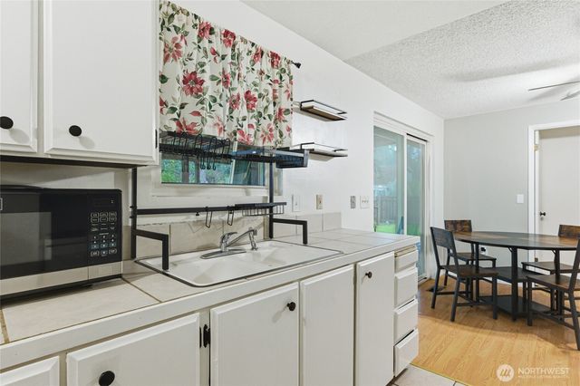 10352 66th Avenue E, Puyallup, WA 98373