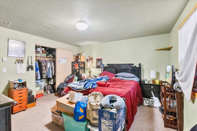 18525 E Evans Creek Road, Rogue River, OR 97537