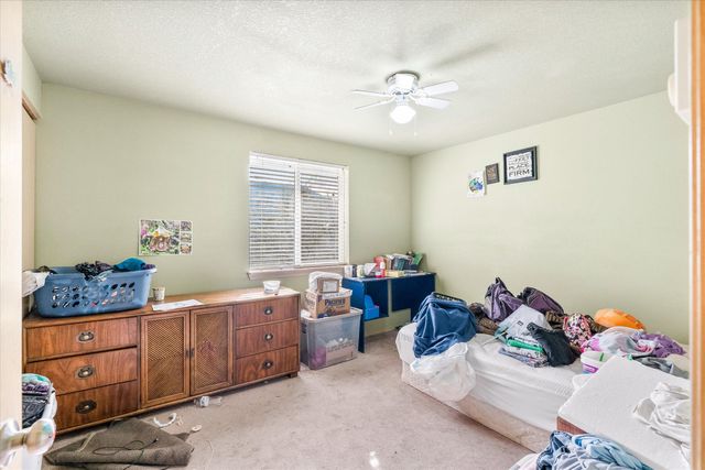 18525 E Evans Creek Road, Rogue River, OR 97537