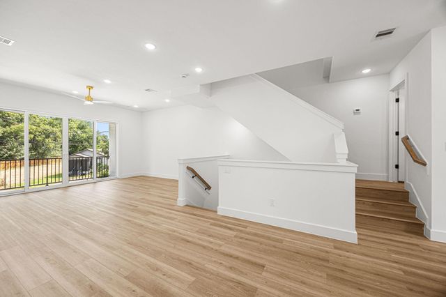6023 Maybell Street, Houston, TX 77091