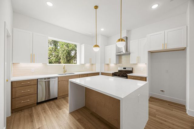 6023 Maybell Street, Houston, TX 77091