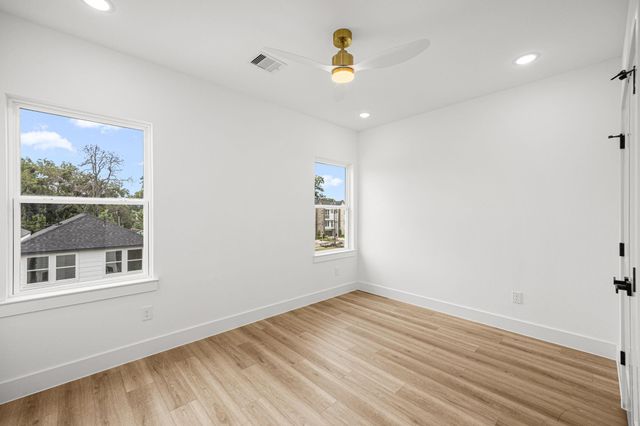 6023 Maybell Street, Houston, TX 77091