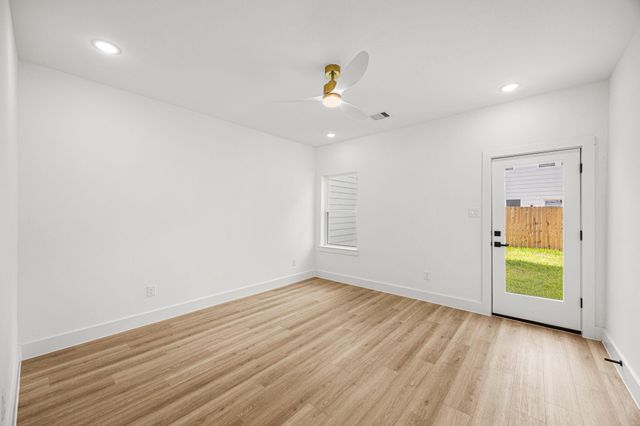 6023 Maybell Street, Houston, TX 77091