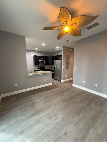 2851 W Prospect Road 207, Tamarac, FL 33309