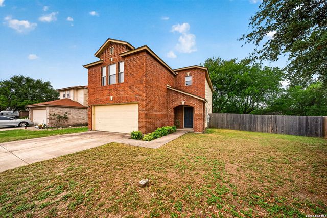 7447 SADDLE BEND DR, San Antonio, TX 78238