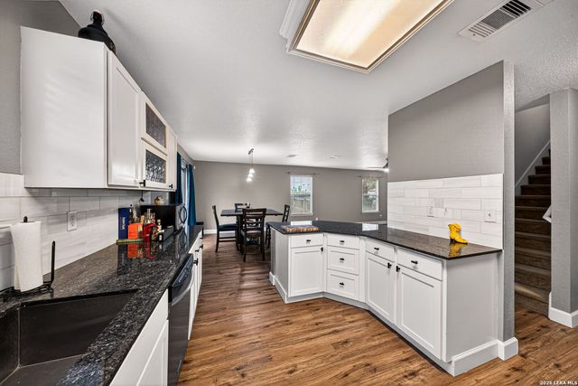 7447 SADDLE BEND DR, San Antonio, TX 78238