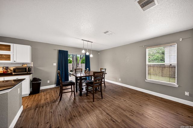 7447 SADDLE BEND DR, San Antonio, TX 78238