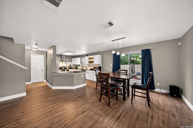 7447 SADDLE BEND DR, San Antonio, TX 78238